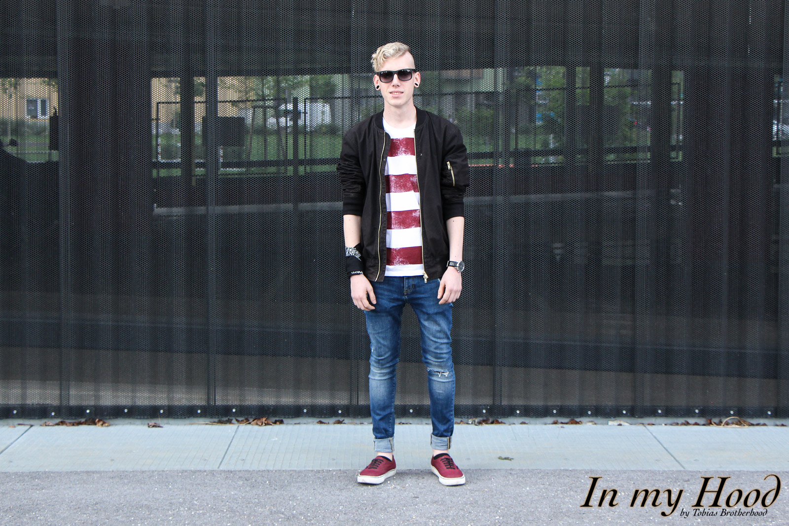 MY STYLE Bold Stripes T-Shirt mit Bomberjacke, In my Hood, Tobias, Austria, Steiermark, Graz, Grazer Blogger, OOTD, WIW, What I wore, Instastyle, Style is what, Streetstyle, Fashionaddict, Mensfashion, Mensstyle, Men with style, Fashiongoals, Fashionkilla, styled, Styleguide, Fashionblogger, Styleblogger, Lifestyleblog, Lifestyleblogger, Bloggerstyle, Bomberjacke, Vans, Jeans, Ray Ban, Bold Stripes T-Shirt