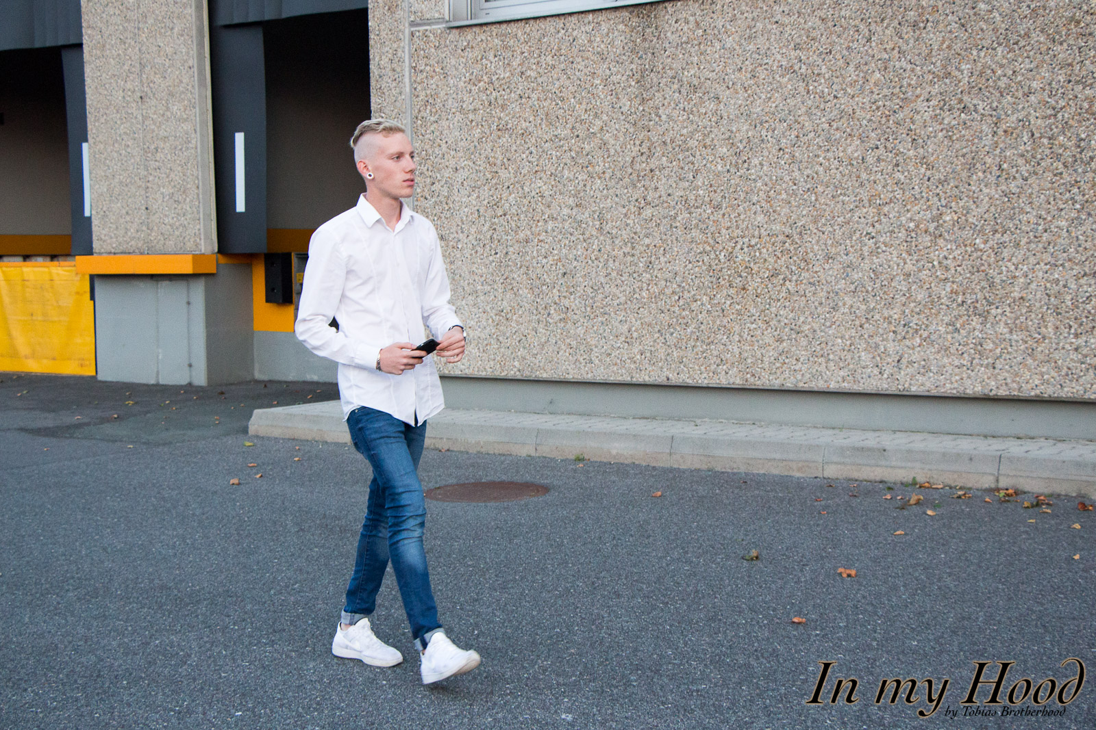 MY STYLE White Look - Nike Sneakers und Hugo Boss Hemd, In my Hood, Tobias Brotherhood, Blog, Graz, Blogger, Fashion, Lifestyle